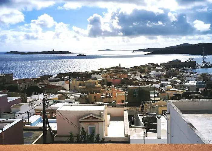 Kalypso's In Hermoupolis Rooftop With Seaview Daire *