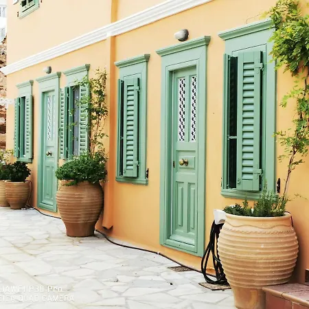 Kalypso'S Apt In Hermoupolis Rooftop With Seaview