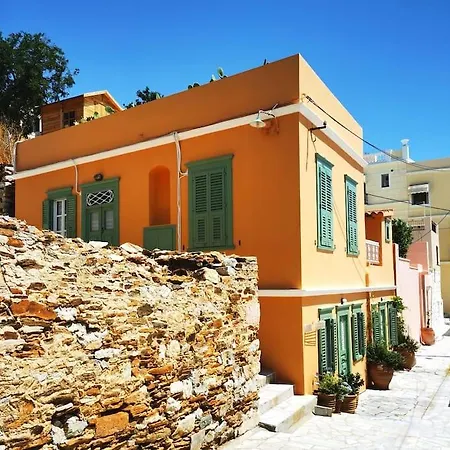 Kalypso'S Apt In Hermoupolis Rooftop With Seaview Ermoupoli