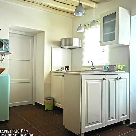 Kalypso'S Apt In Hermoupolis Rooftop With Seaview Ermoupoli