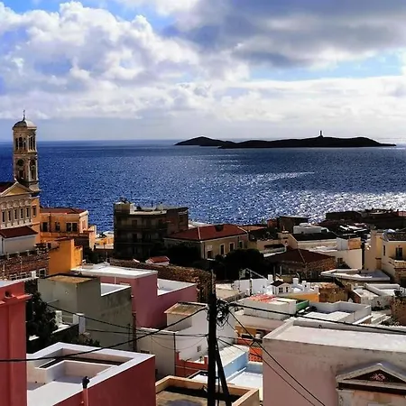 Kalypso'S Apt In Hermoupolis Rooftop With Seaview